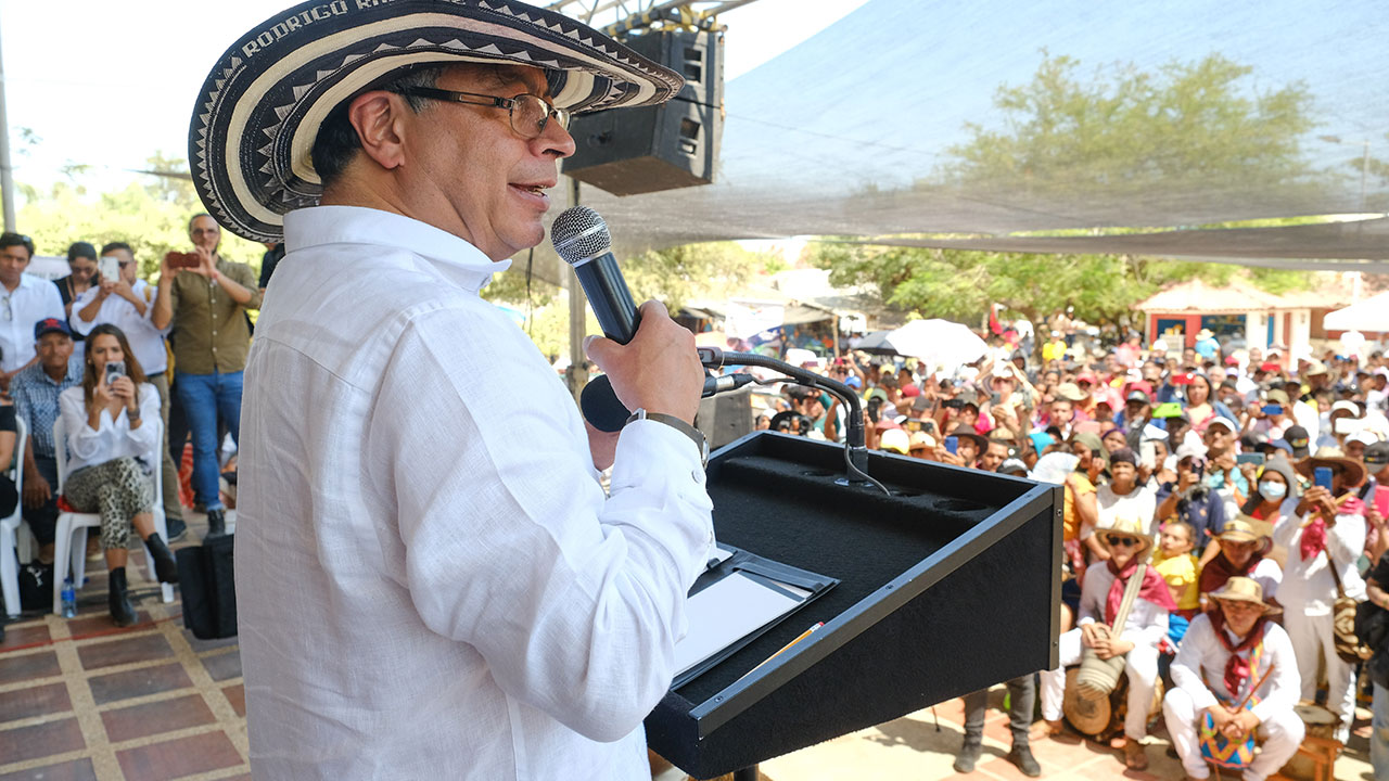Presidente Gustavo PetroPresidente Gustavo Petro, en la entrega de predios por parte de la Sociedad de Activos Especiales