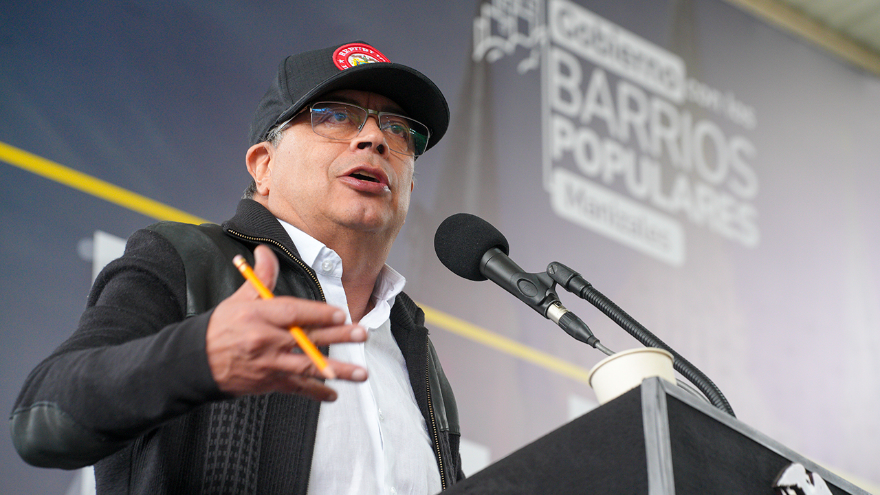 Presidente Gustavo Petro durante el Gobierno con los Barrios Populares en Manizales