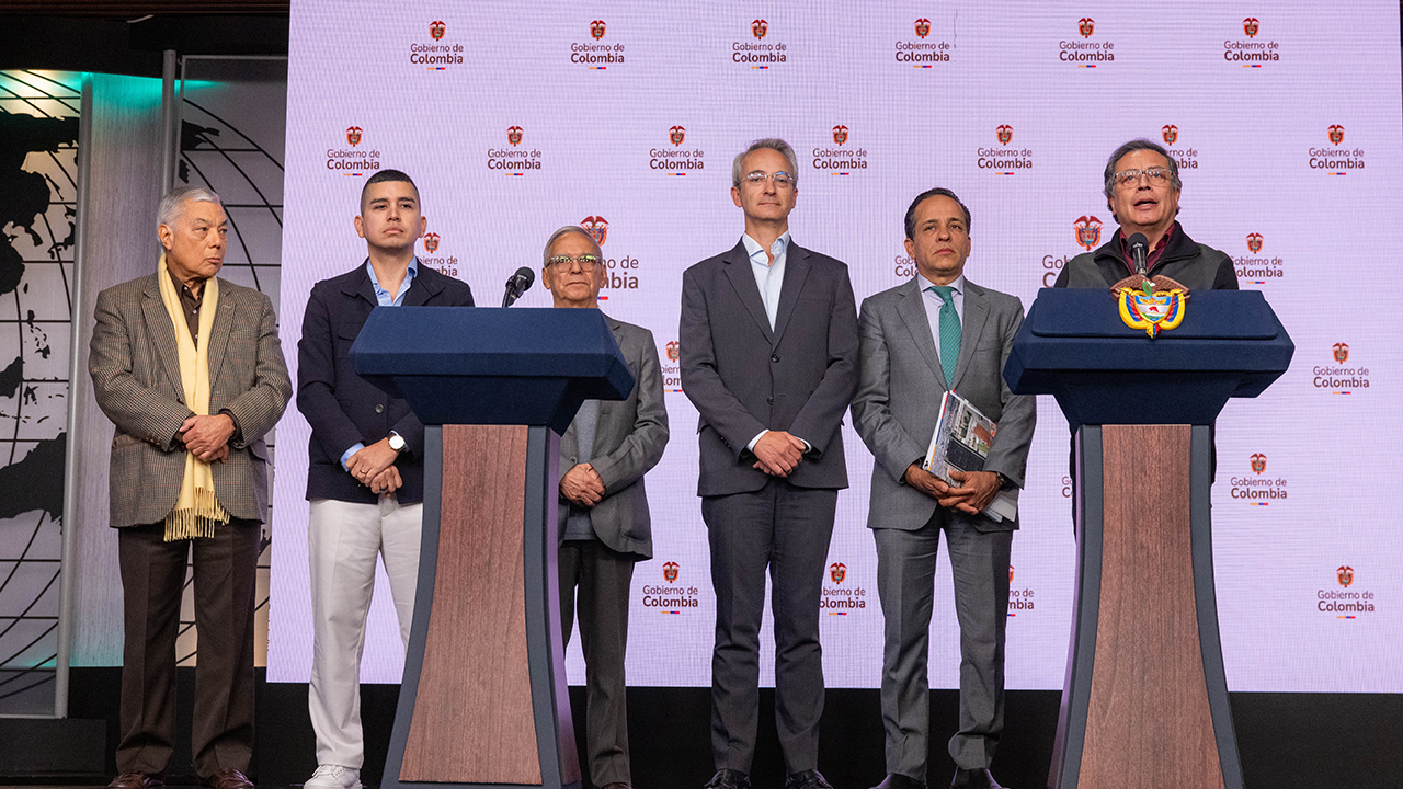 Presidente Gustavo Petro y el Presidente de Asobancaria, término del Consejo Económico