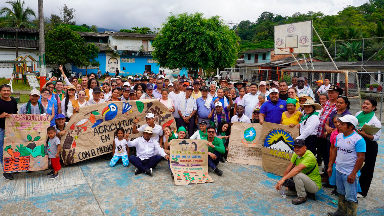 En el corregimiento de San José de Apartadó, en Urabá, (Antioquia), se declararon 29.400 hectáreas como Zona de Reserva Campesin