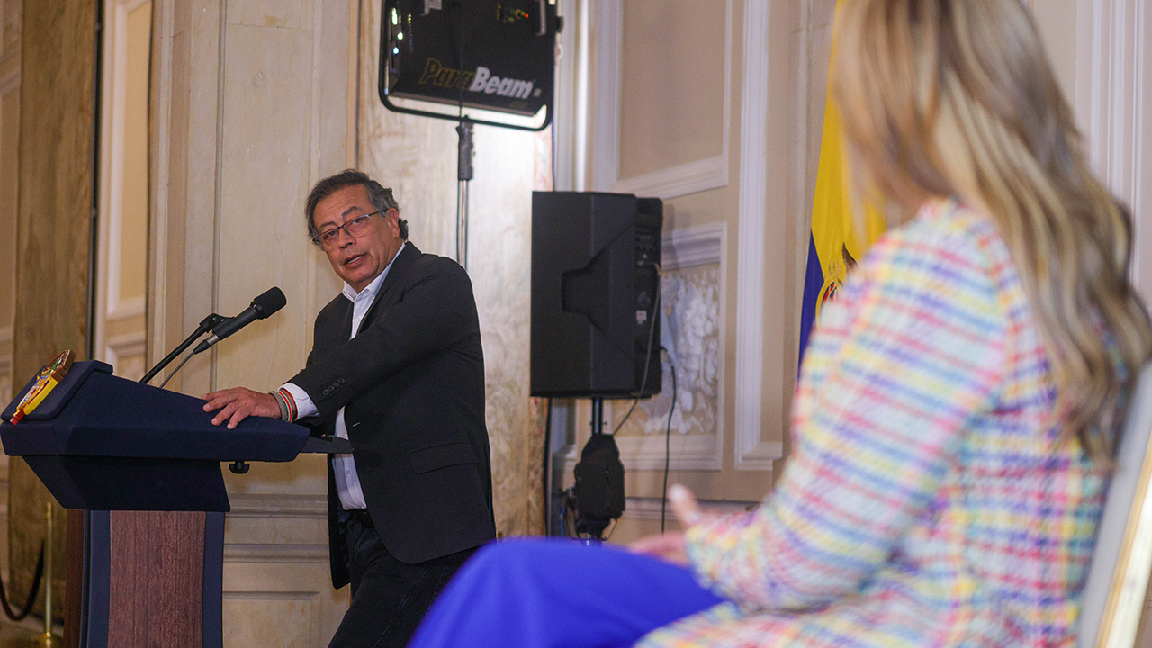 Presidente Gustavo Petro durante la posesión de la Magistrada del Consejo Superior de la Judicatura, Claudia Regina Expósito