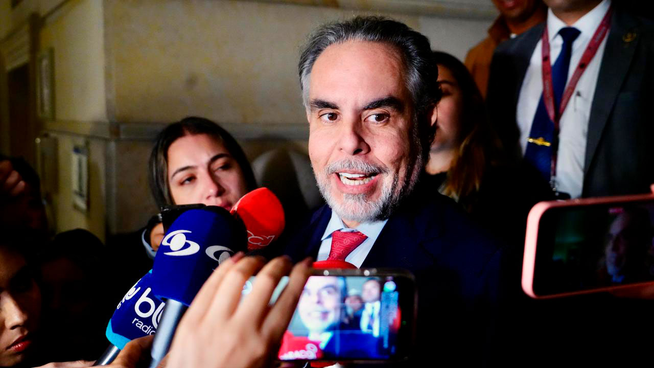 Declaración del ministro del Interior, Armando Benedetti a medios de comunicación