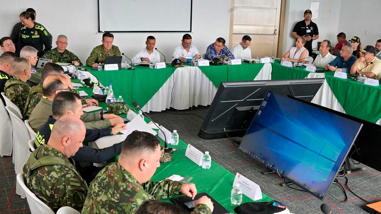 Ministerio de Defensa, Fuerzas Militares y Policía  mantienen ofensiva para controlar orden público en el suroccidente colombian