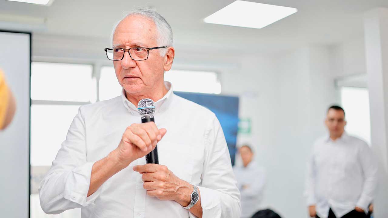 El ministro de Salud, Guillermo Alfonso Jaramillo, entregó un balance de las inversiones del Gobierno nacional en Antioquia, dur
