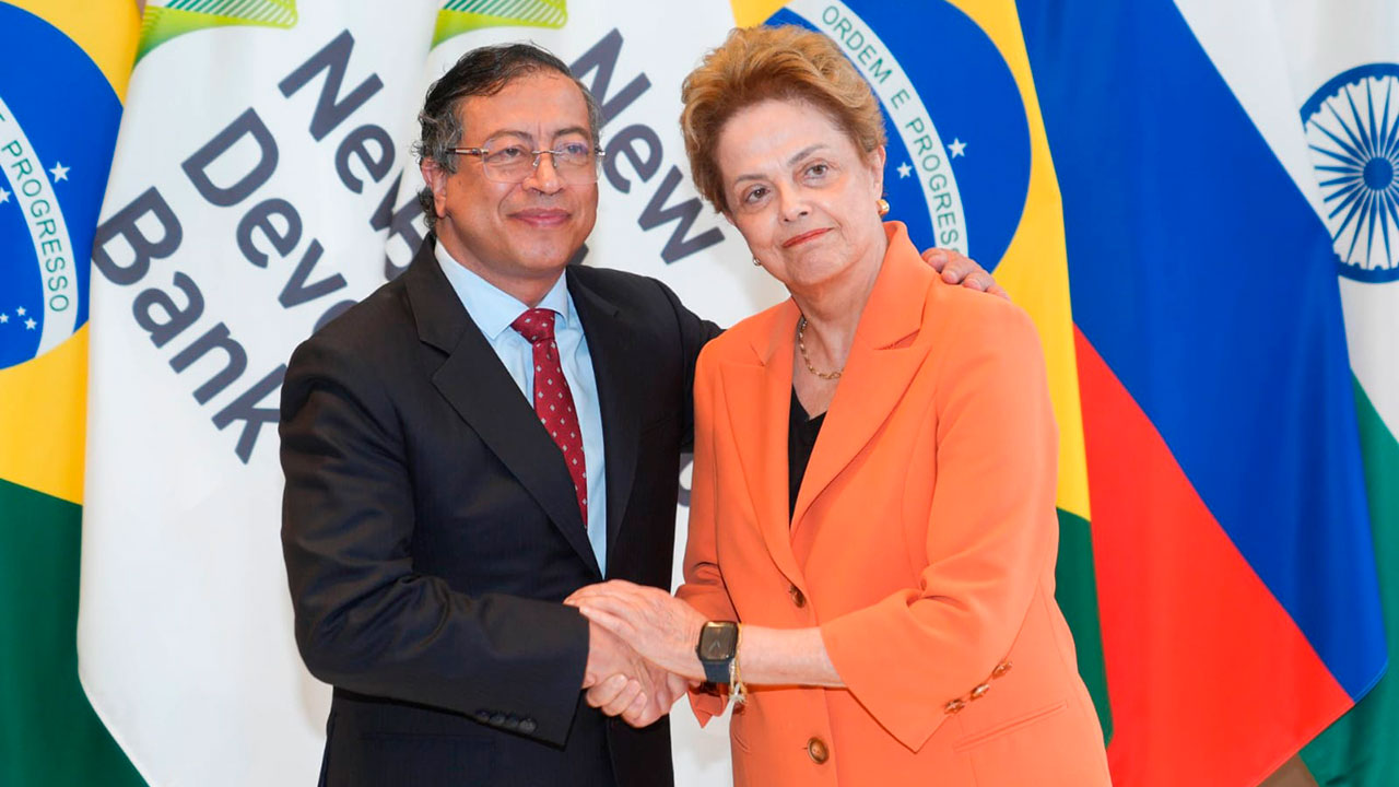 Presidente Gustavo Petro y Dilma Rousseff, presidenta del Nuevo Banco de Desarrollo de los BRICS