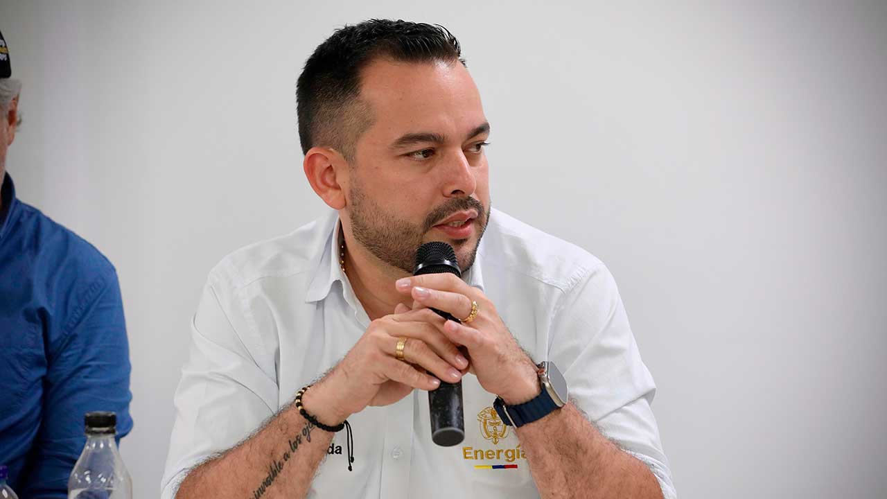 El ministro de Minas y Energía, Edwin Palma, firmará en los próximos días la resolución para entregar recursos del SGR.