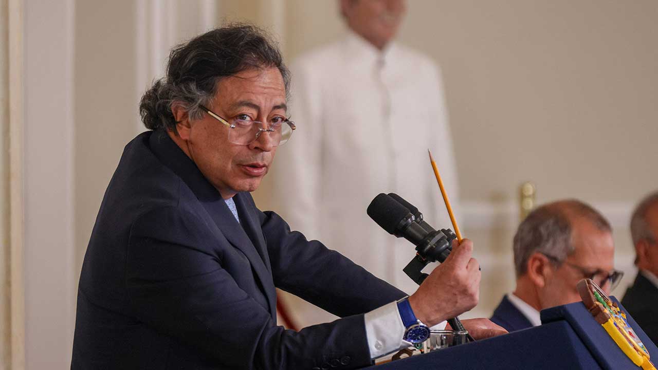 En la ceremonia de posesión del magistrado de la Corte Constitucional Héctor Alfonso Carvajal Londoño, el jefe de Estado indicó 
