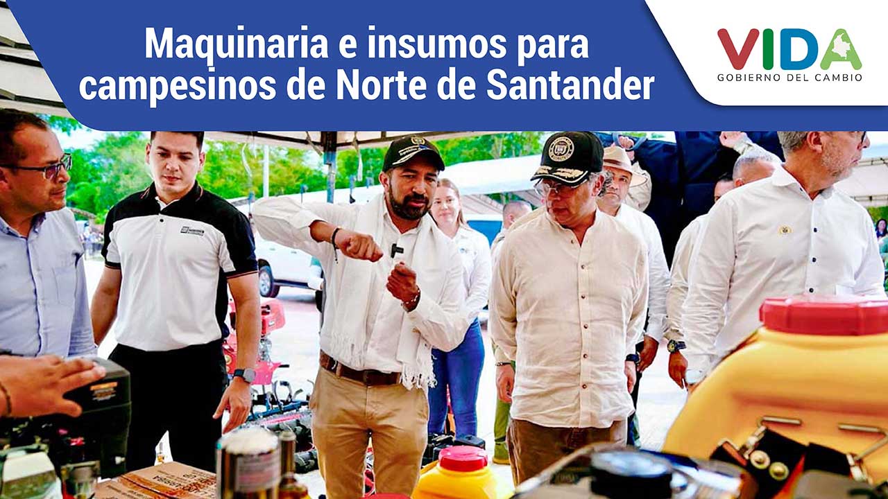 En la Plaza de Ferias de Ocaña (Norte de Santander), el Gobierno entregó maquinaria e insumos agrícolas. El presidente Gustavo P